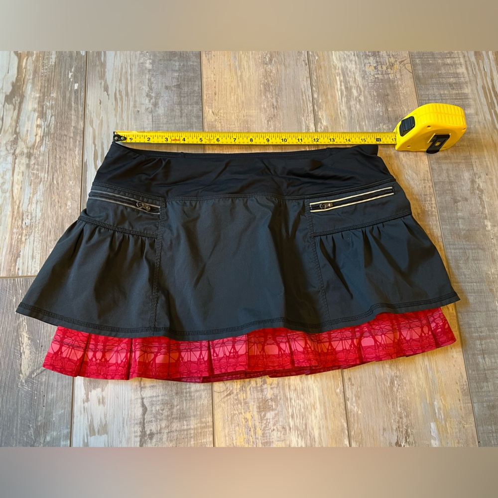 Lululemon skirt (skort) size 10